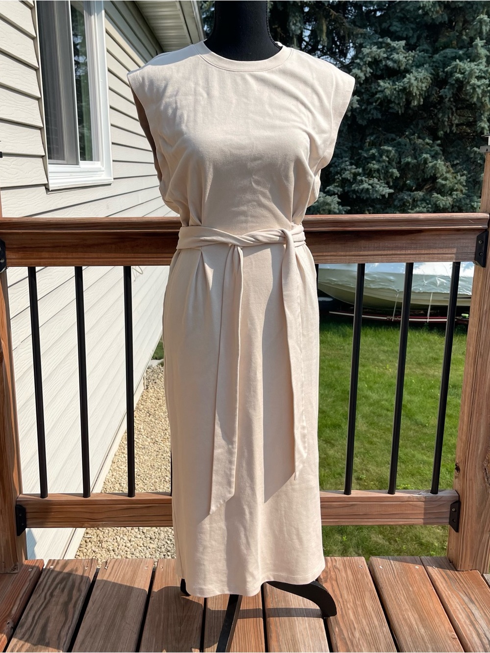 Evereve Sleeveless Cream Tie-Waist Midi Dress Cap Sleeves Size Small